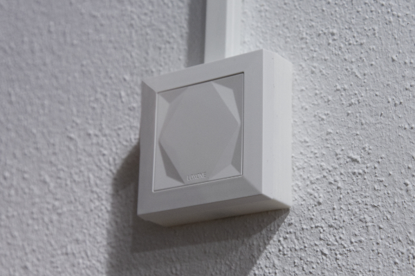 Aufbaugehäuse Loxone Touch