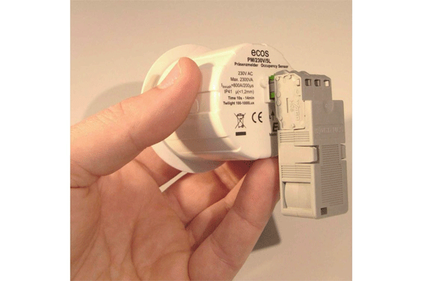 Präsenzmelder ecos PM/230V/5LSa DIM