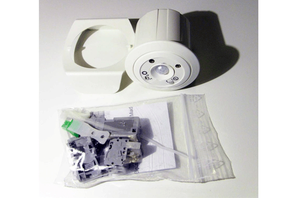 Präsenzmelder ecos PM/230V/12K DIM
